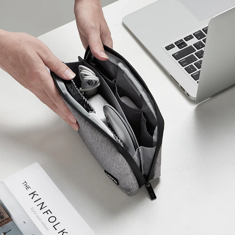 Tas Penyimpanan Aksesori Elekt - Tech Accessories Storage ulasan dan harga